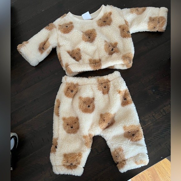 GAP Matching Sets Baby Sherpa Brannan Bear Outfit Set Poshmark